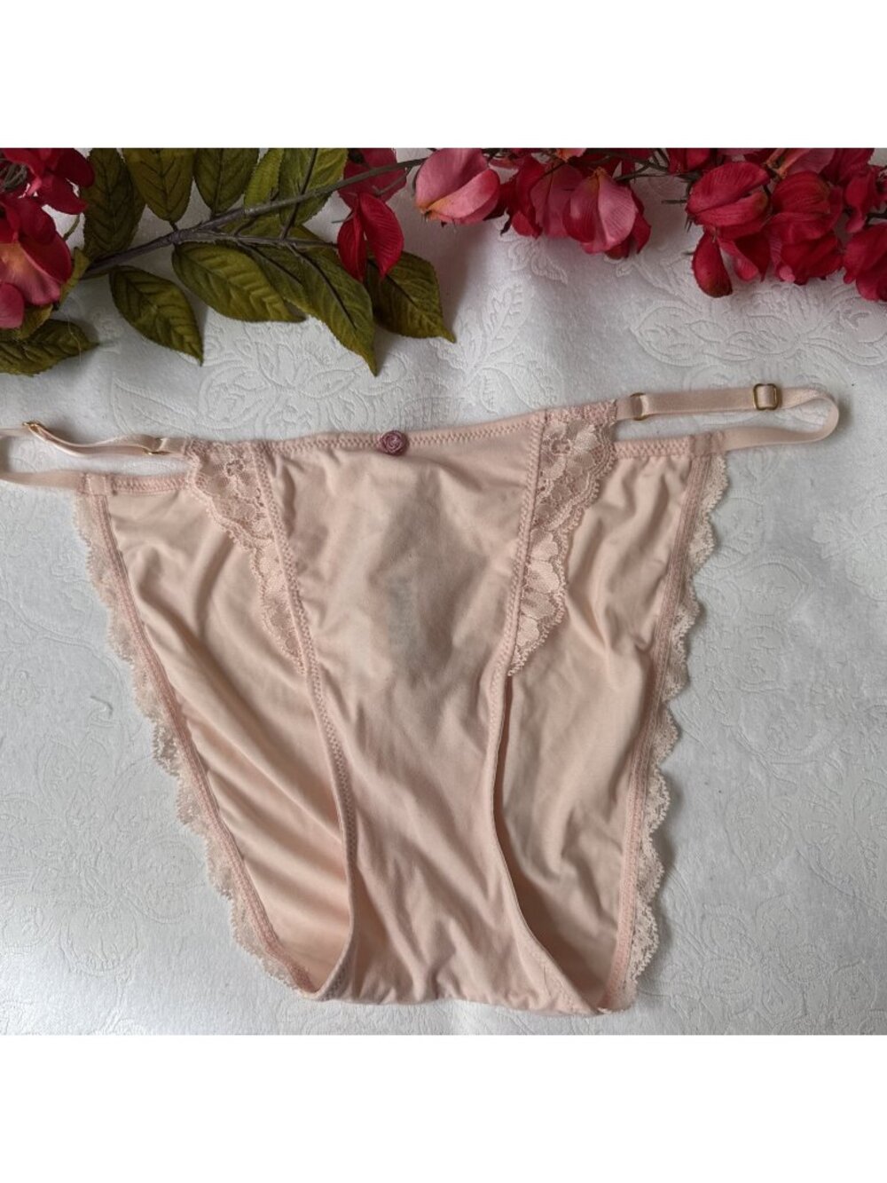 VICTORIA'S SECRET M LIGHT PINK ADJ SIDES SILKY SOFT STRING BIKINI PANTIES NWT